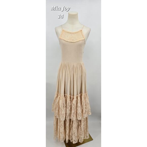 Mia Joy Lace Maxi Dress – Size 14 (Fits Like S/M) - Picture 1 of 5